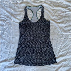 Lululemon Swift Tech Racerback tank top, size 8, teal and grey pattern.